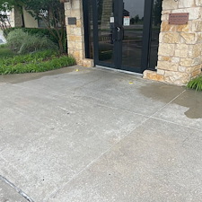 Storefront-Cleaning-at-Cheddars-Scratch-Kitchen-in-Norman-Oklahoma 7